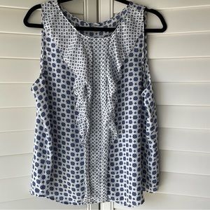 Elle sleeveless blouse with front ruffle, size XL
